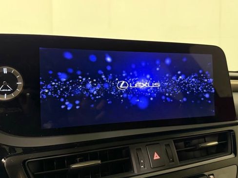 Used 2024 Lexus ES 300h F Sport image 22