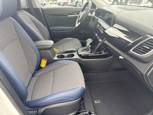 New 2025 Kia Seltos S image 13