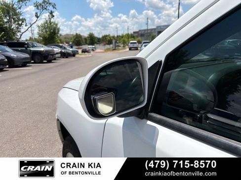 Used 2016 Jeep Compass Latitude FWD image 16