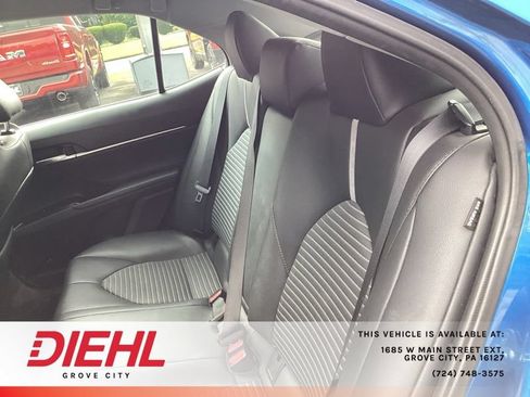 Used 2019 Toyota Camry SE FWD image 13