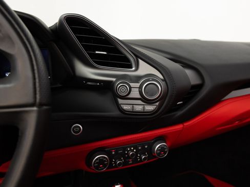 Certified 2017 Ferrari 488 Spider RWD image 94