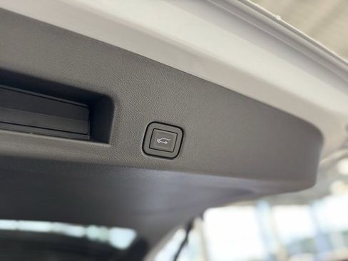 New 2026 Chevrolet Traverse RS image 40