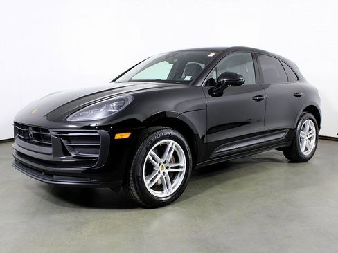 Used 2023 Porsche Macan image 1