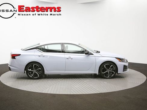 Used 2023 Nissan Altima 2.5 SR image 59