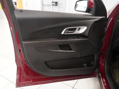 Used 2017 Chevrolet Equinox LT w/ Convenience Package FWD image 16
