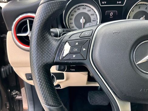 Used 2015 Mercedes-Benz GLA 250 4MATIC image 24