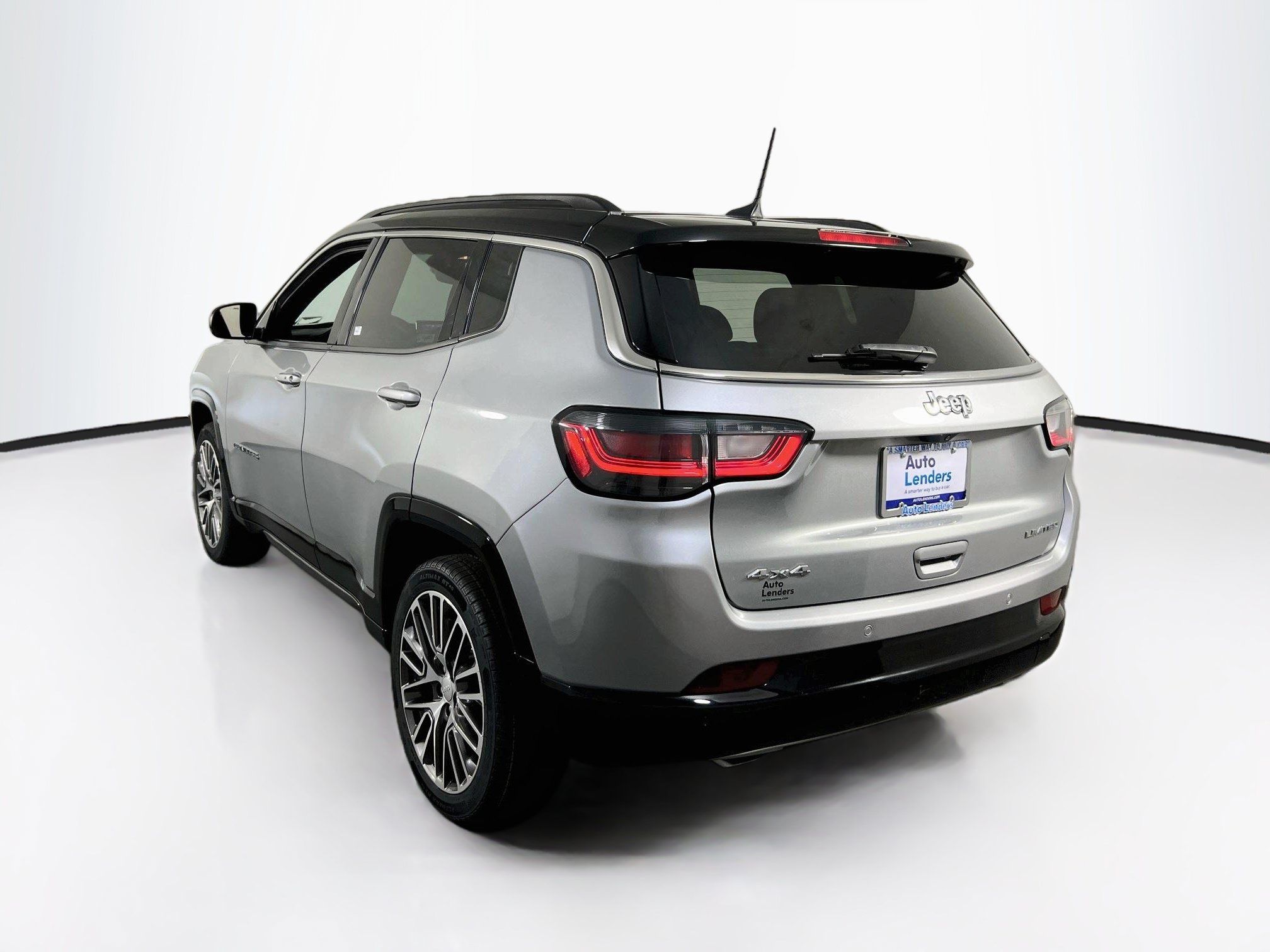 Used 2023 Jeep Compass Limited w/ Elite Group AWD/4WD image 7