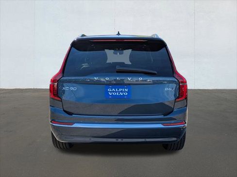 New 2026 Volvo XC90 B6 Plus w/ Protection Package Premier image 5