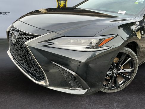 Used 2023 Lexus ES 300h F Sport w/ Accessory Package (Z2) image 9