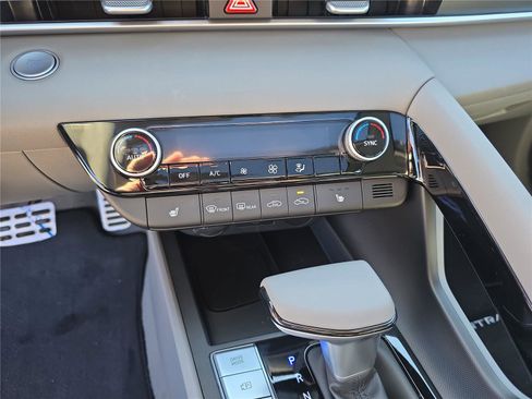New 2026 Hyundai Elantra SEL Sport Premium image 17