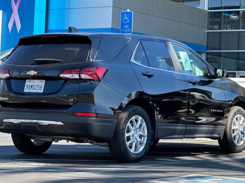 Certified 2022 Chevrolet Equinox LT image 3