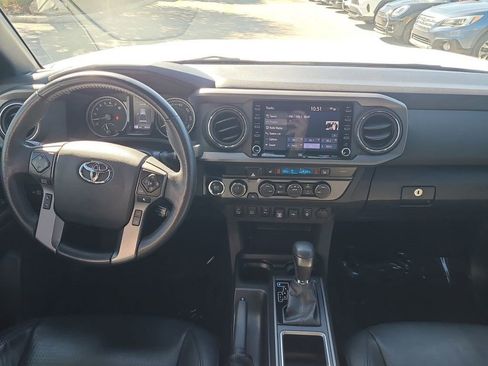 Used 2023 Toyota Tacoma TRD Off-Road w/ TRD Premium Off Road Package image 2