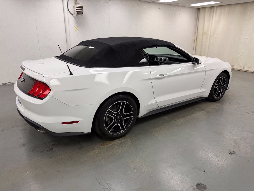 Used 2021 Ford Mustang Premium RWD image 5