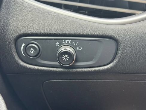 Used 2025 Chevrolet Malibu LT FWD image 23