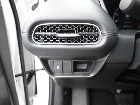 New 2026 Honda HR-V EX-L image 9