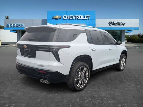 New 2026 Chevrolet Traverse High Country FWD image 6