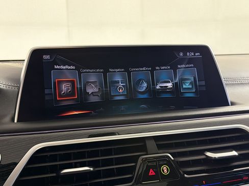 Used 2016 BMW 750i xDrive AWD/4WD image 20
