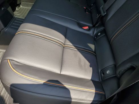 Used 2025 MAZDA CX-50 AWD 2.5 S w/ Premium Plus Pkg image 11