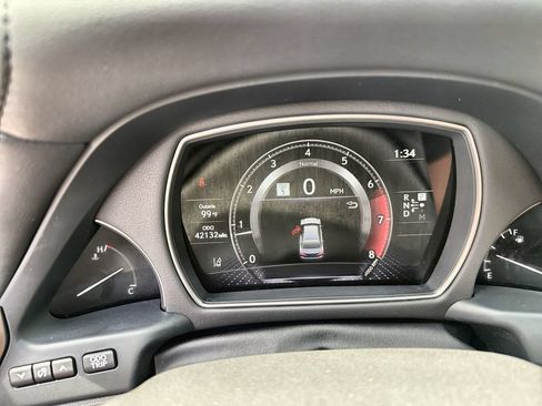 Used 2023 Lexus LS 500 AWD w/ Luxury Package image 10