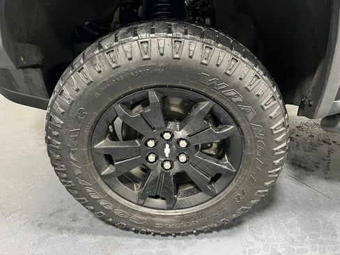 Used 2021 Chevrolet Colorado ZR2 w/ ZR2 Midnight Special Edition image 14
