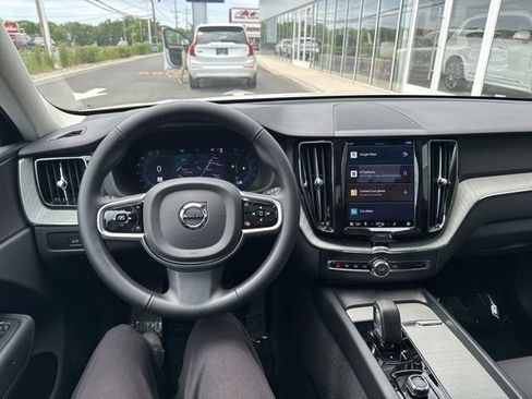 Certified 2025 Volvo XC60 B5 Plus AWD/4WD image 21