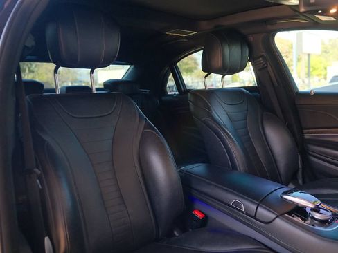 Used 2020 Mercedes-Benz S 560 Sedan image 29