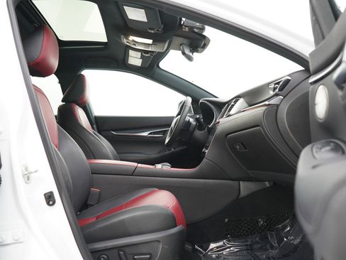 Used 2025 INFINITI QX55 Sensory w/ Lighting Package AWD/4WD image 11