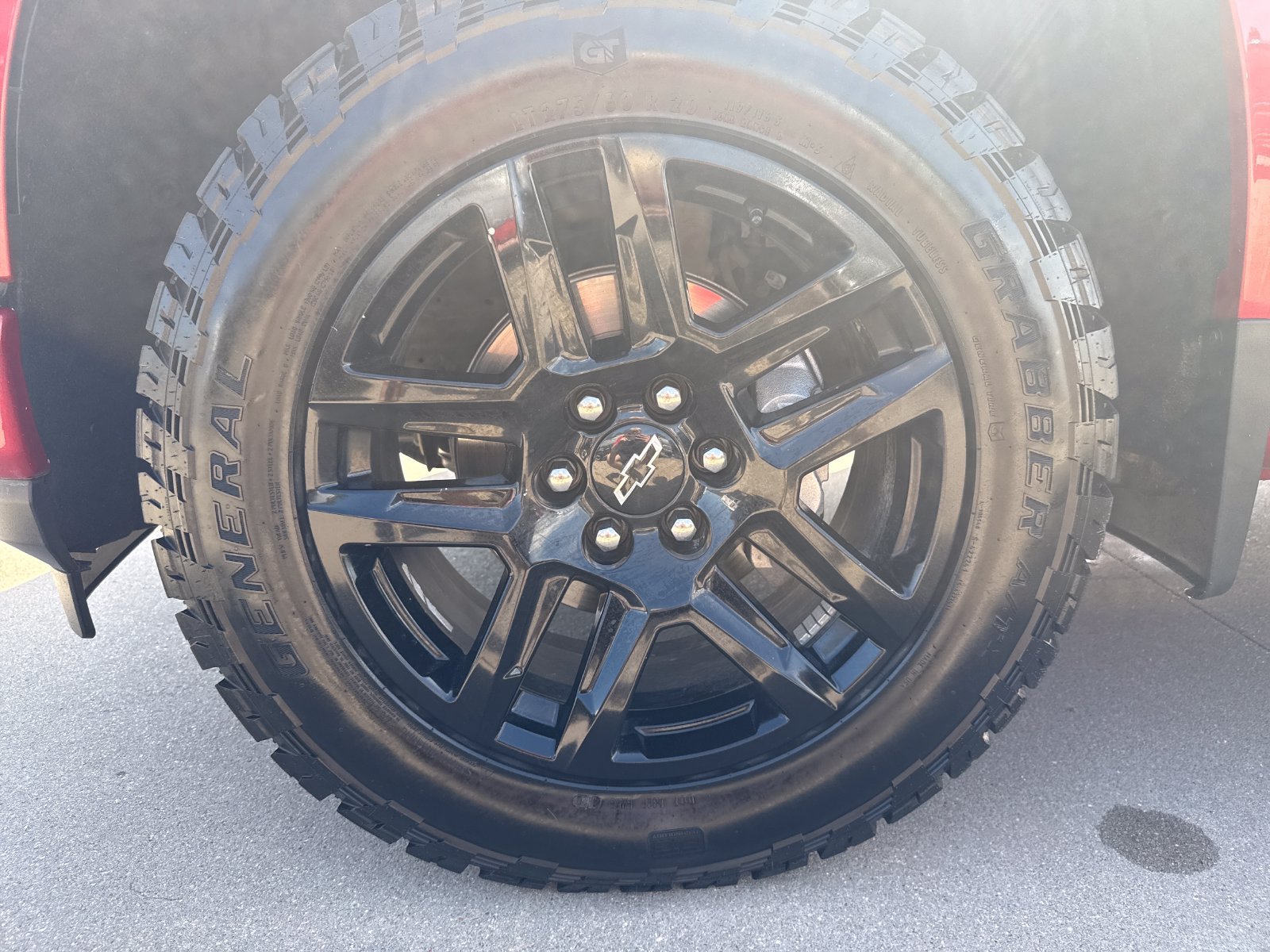Used 2021 Chevrolet Silverado 1500 RST w/ LPO, Blackout Package AWD/4WD image 28