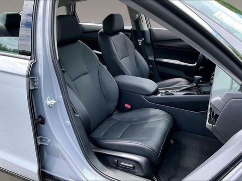 Certified 2025 Honda Accord Touring image 27