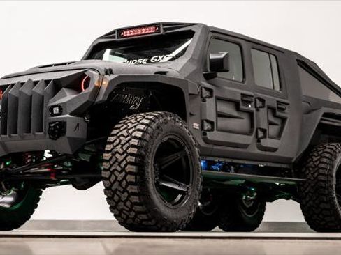 Used 2025 Jeep Gladiator Sport image 12