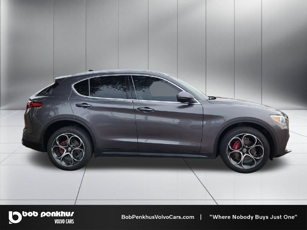 Used 2019 Alfa Romeo Stelvio Ti AWD/4WD image 24
