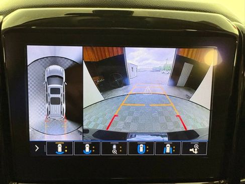 Used 2021 Chevrolet Traverse RS w/ LPO, Cargo Package FWD image 57