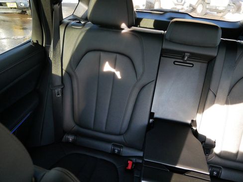 Used 2019 BMW X5 xDrive40i w/ Premium Package 2 image 12