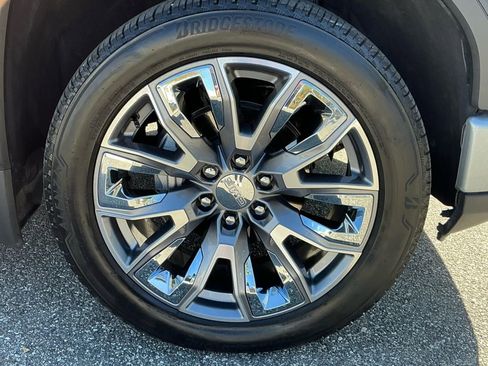 Used 2025 GMC Sierra 1500 Denali w/ Denali Reserve Package image 12