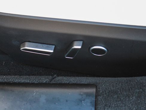 Used 2023 Tesla Model S Plaid AWD/4WD image 20