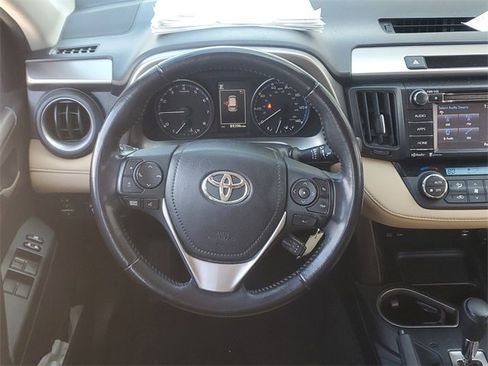 Used 2017 Toyota RAV4 XLE image 11