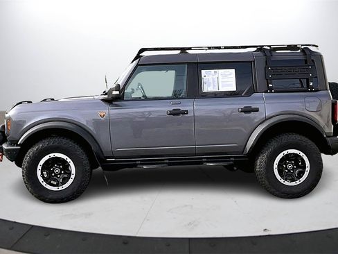 Used 2023 Ford Bronco Badlands w/ Sasquatch Package image 6