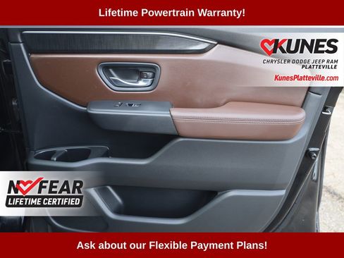 Used 2023 Honda Pilot Elite image 16