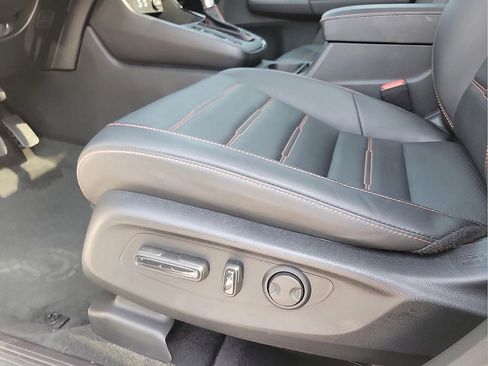 Used 2025 Honda CR-V Sport-L image 12