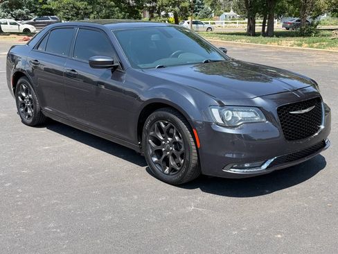 Used 2019 Chrysler 300 S AWD/4WD image 2