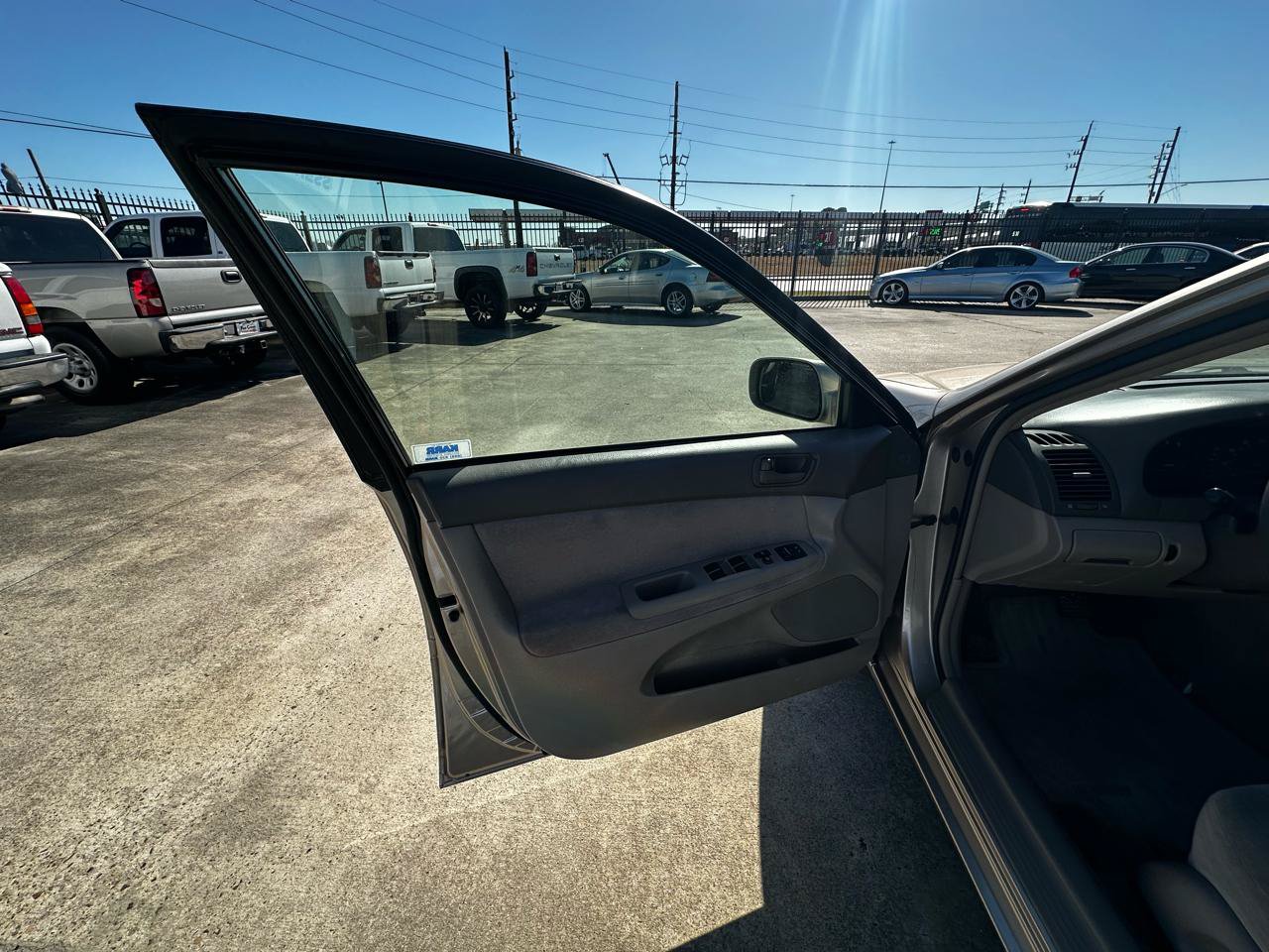Used 2003 Toyota Camry LE FWD image 25