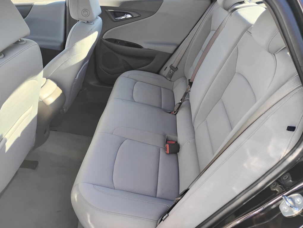 Used 2020 Chevrolet Malibu LS FWD image 11