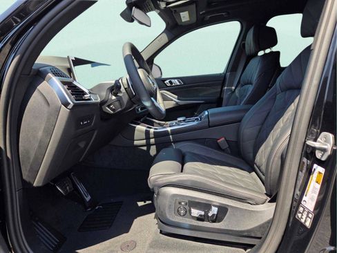 New 2026 BMW X5 xDrive40i w/ M Sport Package AWD/4WD image 8