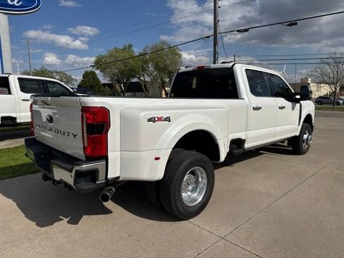 Used 2024 Ford F350 Lariat w/ Lariat Ultimate Package AWD/4WD image 9