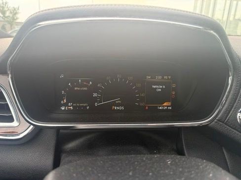 Used 2017 Lincoln Continental Reserve w/ Climate Package FWD image 17