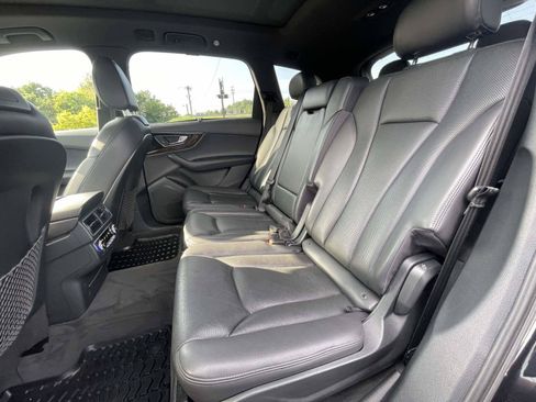 Used 2017 Audi Q7 2.0T Premium Plus w/ Premium Plus Package AWD/4WD image 11