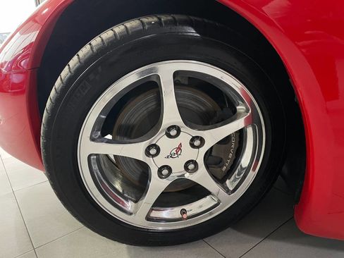 Used 2002 Chevrolet Corvette Convertible w/ Preferred Equipment Group2 image 10