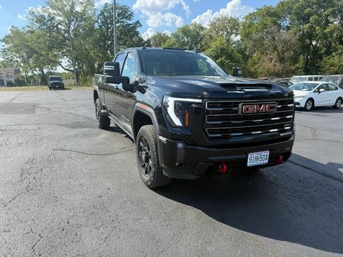 Used 2024 GMC Sierra 2500 AT4 w/ AT4 Premium Plus Package AWD/4WD image 1