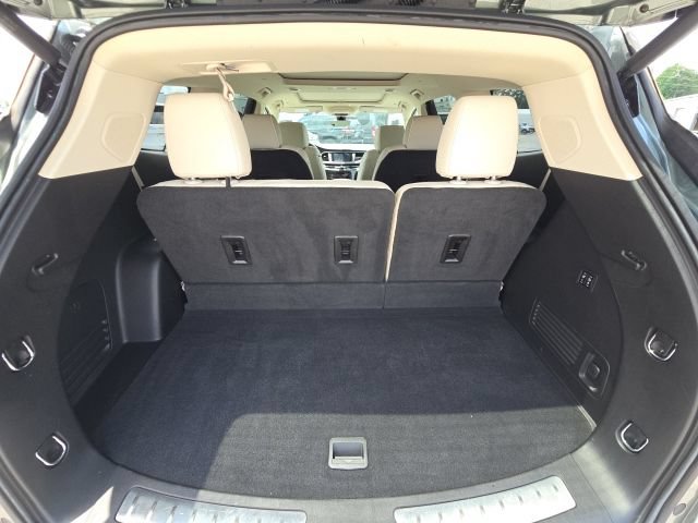 Used 2023 Buick Enclave Avenir w/ Avenir Technology Package FWD image 14