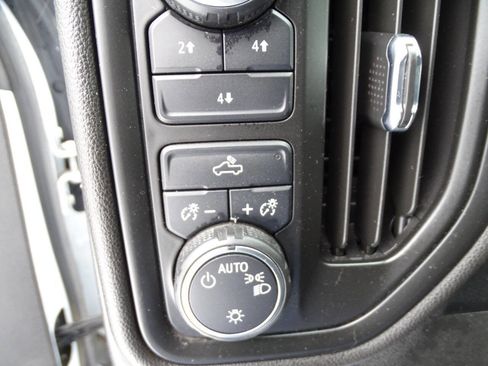 Used 2022 Chevrolet Silverado 2500 W/T w/ WT Convenience Package image 18